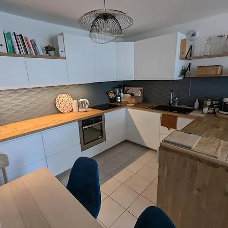 Apartment 3 Pieces Avec Terrasse, 20 Min De Paris Bezons